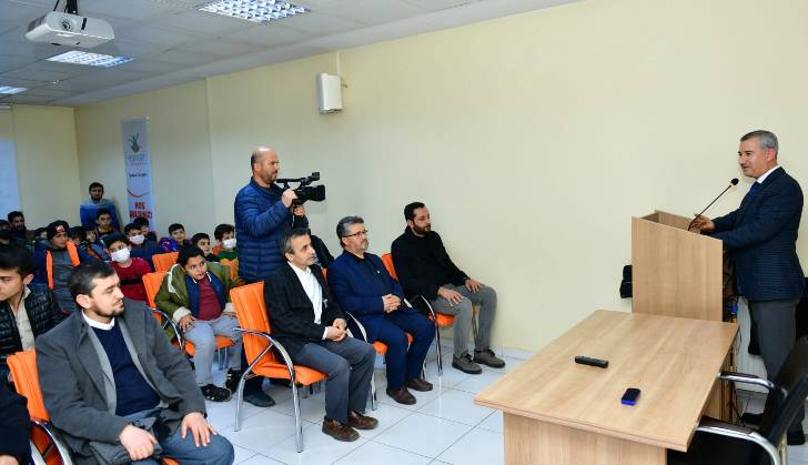 Gençlerimizin Her Alanda Gelişimi Bizim İçin Önemli