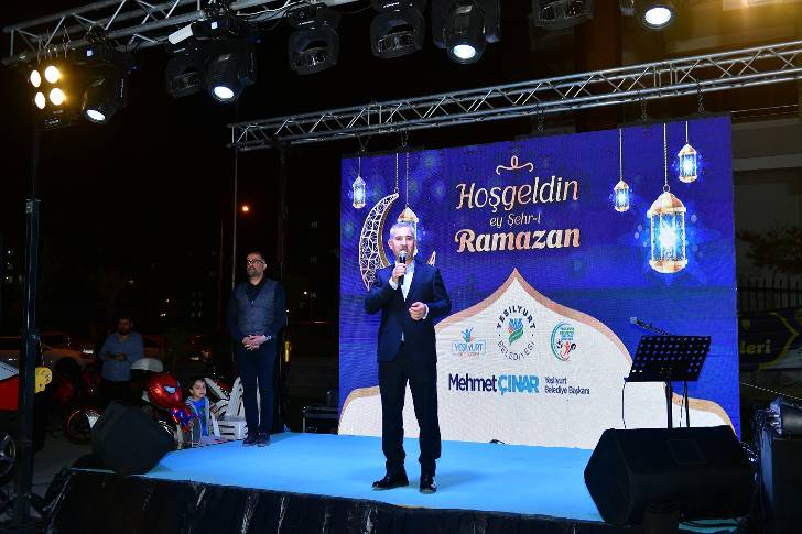 Yeşilyurt Belediyesi Tarafından Düzenlenen Kadir Gecesi Özel Programı Büyük İlgi Gördü