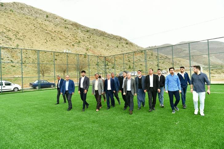 Porga’lı Gençler Halı Saha İstedi, Başkan Çınar Yerine Getirdi