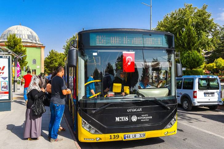 Motaş , Ramazan Bayramı Süresince Yolculara Ücretsiz Hizmet Verdi