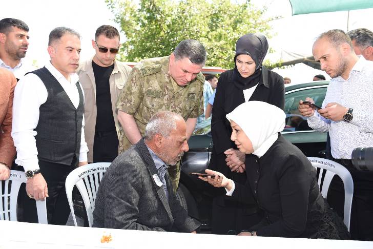 Cumhurbaşkanı Erdoğan şehit ailesiyle telefonda görüştü