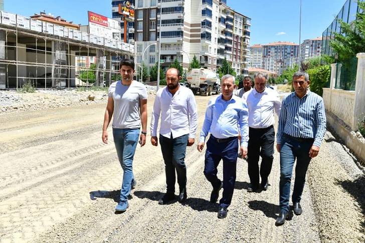 “Karakavak Mahallemizin Ulaşım Ağını Yeniliyoruz”