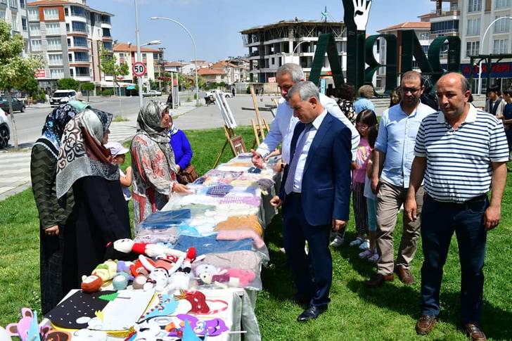 “El Sanatlarımızın Yaşatılması ve Geleceğe Taşınmasına Büyük Önem Veriyoruz”