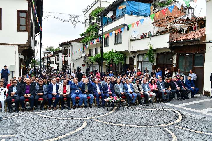 Yeşilyurt Lezzet Caddesi Ve Yeşilyurt Güreş Sahasında Kiraz Festivali Etkinlikleri Düzenlendi