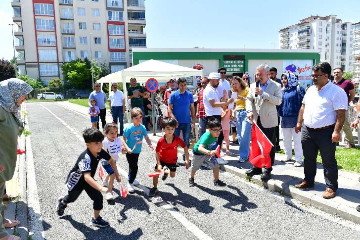 Çocuklarımıza Trafik Bilincini Farklı Etkinliklerle Aşılıyoruz