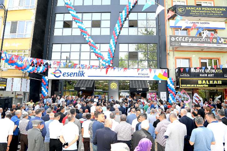 Başkan Gürkan, ‘Esenlik güvenin ve istikrarın adı, ucuz ve kaliteli malın halkla buluştuğu yerdir’ dedi.