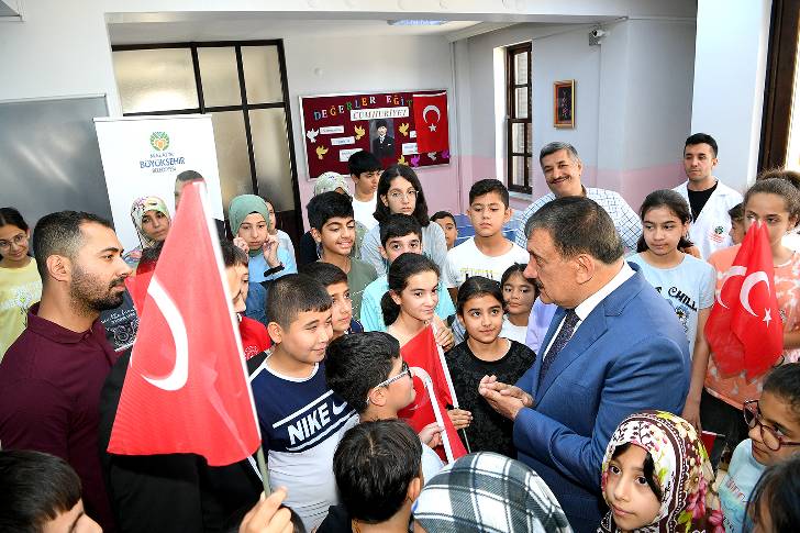 Başkan Gürkan Yaz Okullarını Ziyaret Etti