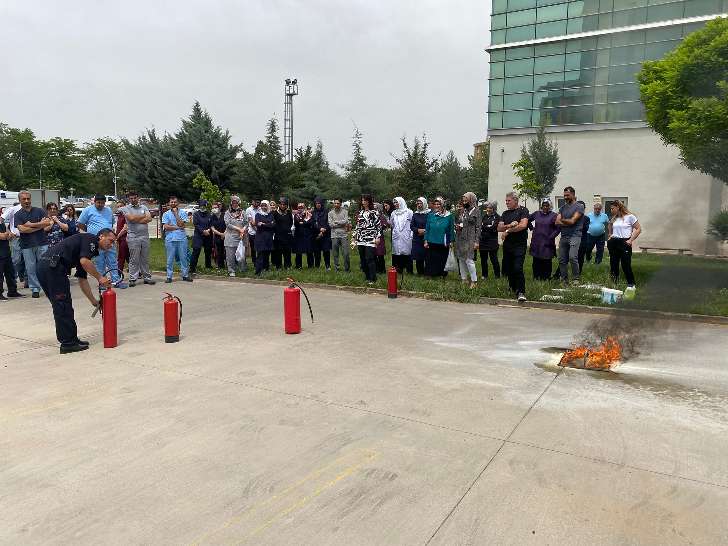 Malatya Büyükşehir Belediyesi İtfaiye Dairesi Eğitimlerine devam ediyor