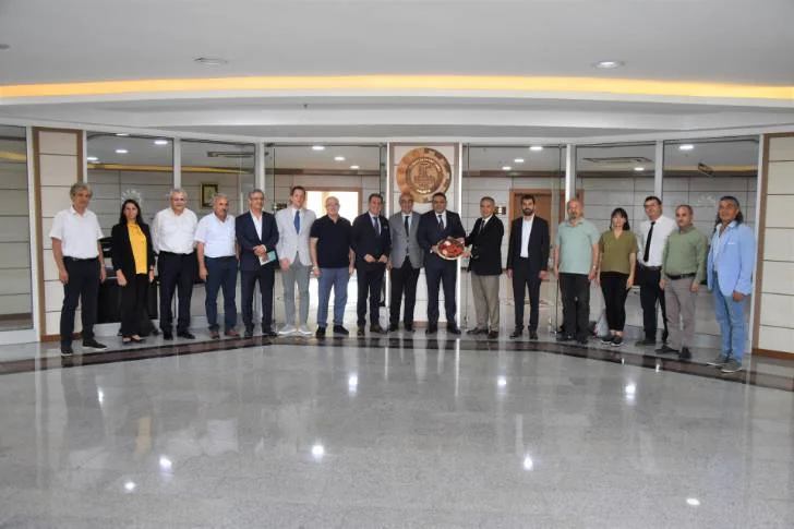 Başkan Sadıkoğlu: “İhracat ürünlerinde ‘Malatya Kayısısı’ adının kullanılmasını rica ediyoruz”