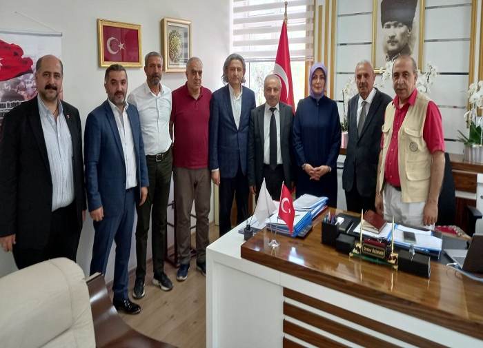 MGC Yönetim Kurulu yeni göreve başlayan Malatya Milli Eğitim Müdürü Hatice Özdemir’i ziyaret etti.
