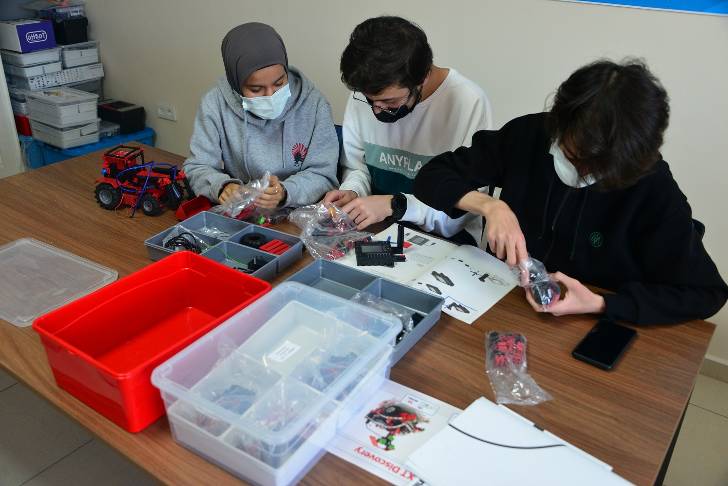 Teknolojiyi Tüketen Değil, Üreten Nesiller İçin Çalışıyoruz