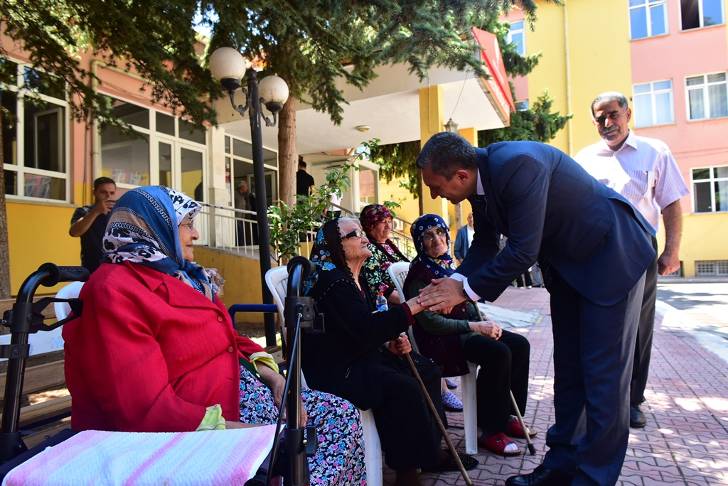Vali Şahin’den Bayram Ziyaretleri