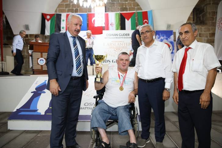 500 sporcunun katıldığı Uluslararası turnuva, heyecan dolu anlara sahne oldu.