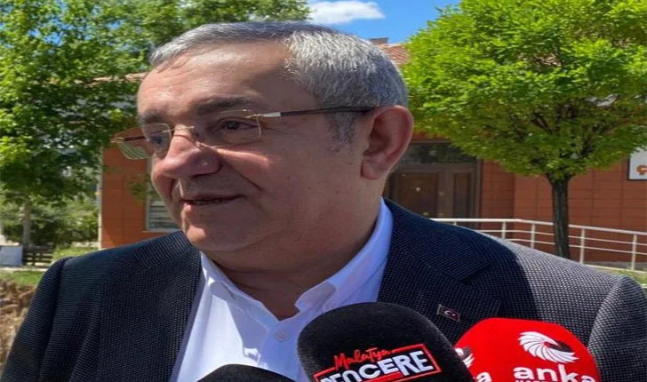 Faik Erdoğan vakfı Mütevelli heyet başkanı iş insanı Reşat Erdoğan 15 Temmuzun yıl dönümü nedeni ile yazılı bir açıklama yaptı.