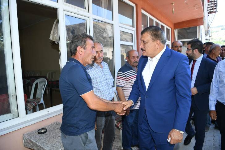 Başkan Gürkan Darende Ayvalı Mahallesinde incelemelerde bulundu