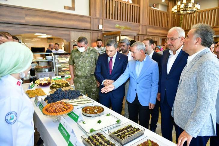 Yeşilyurt’un Coğrafi İşaret Tescil Belgeli Yöresel Ürünlerinin Tanıtım Toplantısı Yapıldı