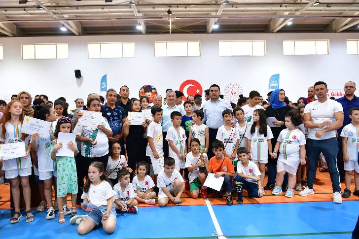 “13 Branşta Dört Bin Sporcuya Eğitimler Verildi”