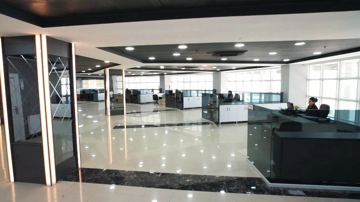 Malatya Ticaret ve Sanayi Odası üyelerinin iş ve işlemlerinin daha hızlı bir şekilde yürütülmesi için Odanın hizmet katı baştan aşağı yenilendi.