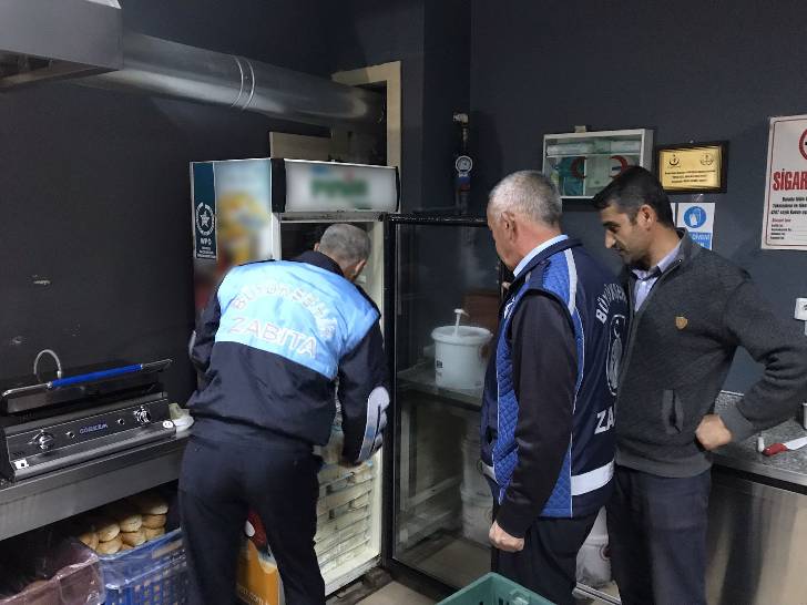 Büyükşehir Zabıtası okullarda kantin, kafeterya ve büfeleri denetliyor