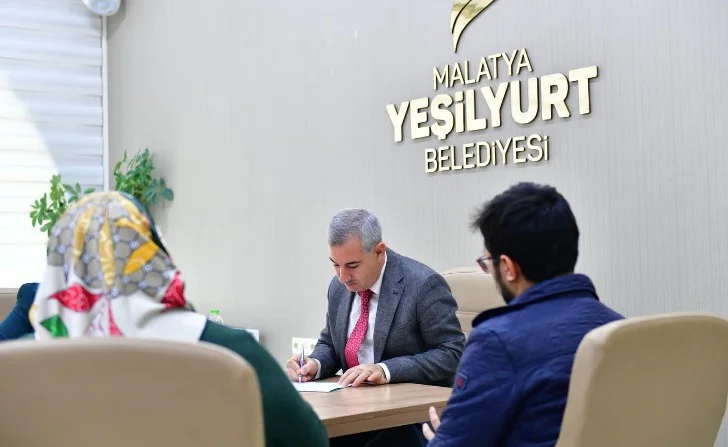 Yeşilyurt Belediye Başkanı Mehmet Çınar, ‘Halk Günü’ Toplantılarıyla Vatandaşların İstek Ve Taleplerini Çözüme Kavuşturuyor