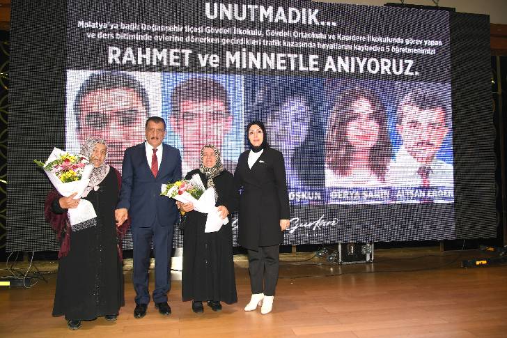 Malatya Büyükşehir Belediyesi 24 Kasım Öğretmenler Günü Programı Düzenledi