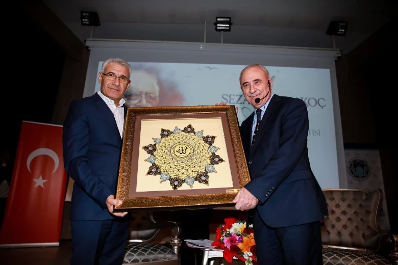 Battalgazi Belediyesi, Şair Sezai Karakoç’u, doğum gününde düzenlenen söyleşi ve şiir dinletisiyle andı.