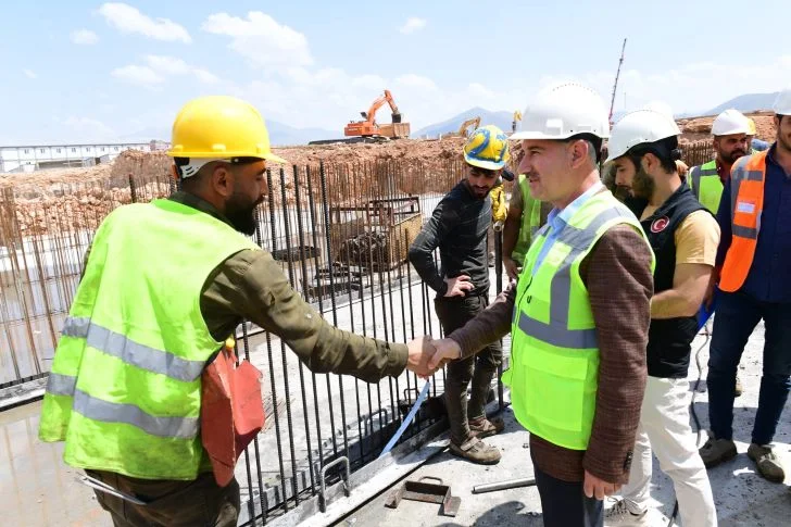 “İkizce TOKİ Konutlarıyla Birlikte Yeni Bir Yaşam Alanına Kavuşacağız”