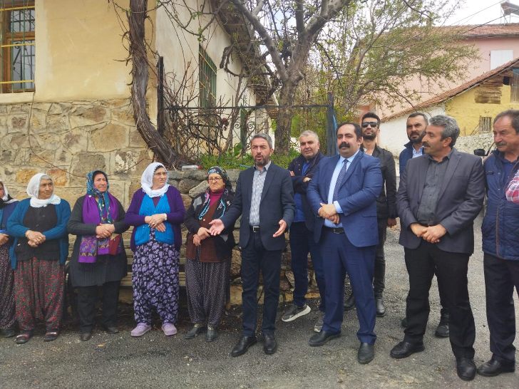 Kiraz, 14 Mayıs’ta yapılacak olan cumhurbaşkanlığı ve milletvekilliği seçimleri kapsamında Hekimhan ilçesini ziyaret etti.