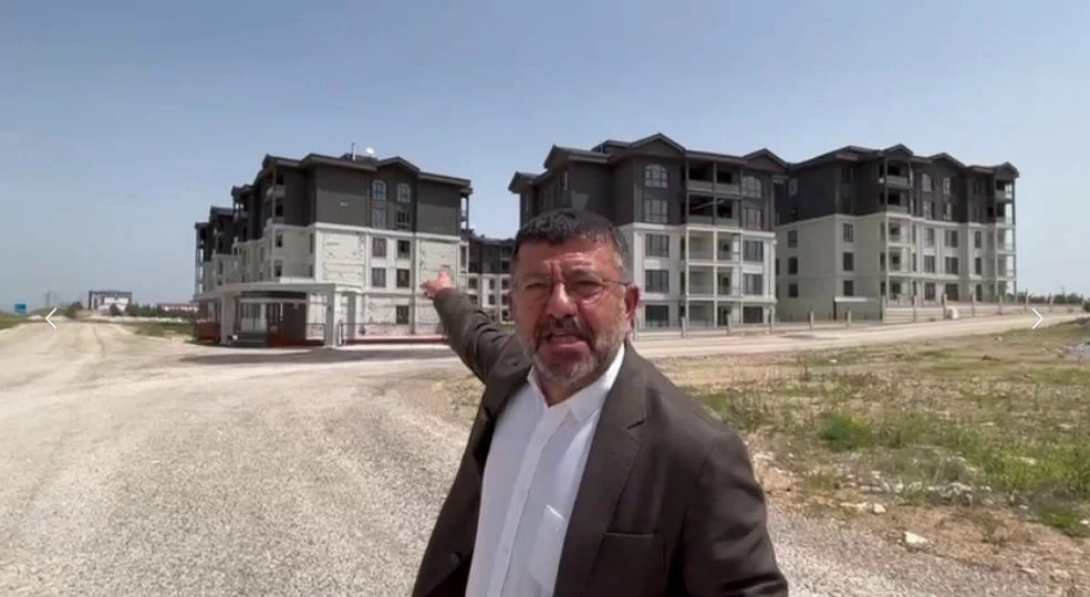 Ağbaba’dan depremi insanların azmasına bağlayan Gürkan ile ilgili konuştu : “Ey Malatyalılar sizler bu vasıfsızlığa mahkûm değilsiniz”