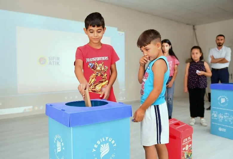 Yeşilyurt Belediyesi ‘Sıfır Atık’ Eğitimlerinde İklim Değişikliklerinin Çevresel Etkilerini Ön Plana Çıkartıyor
