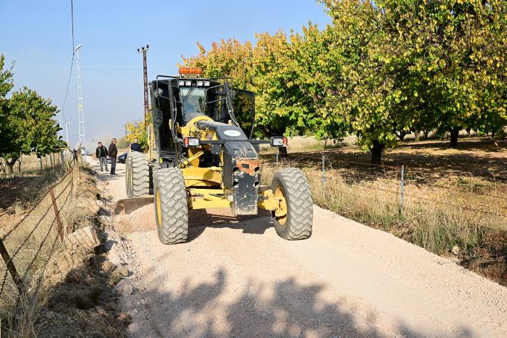 Cumhuriyet Örnekköy’ün Yollarını Yeniliyoruz