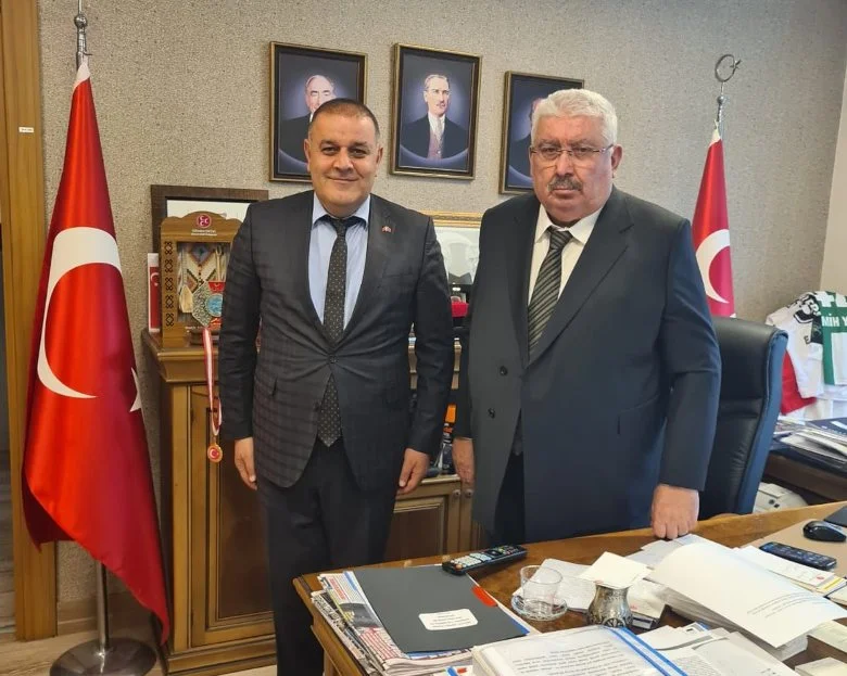 MHP Malatya İl Başkanı, Gökhan Gök Teşkilatlardan Sorumlu Genel Başkan Yardımcımız Sayın Edip Semih Yalçın’ı ziyaret etti