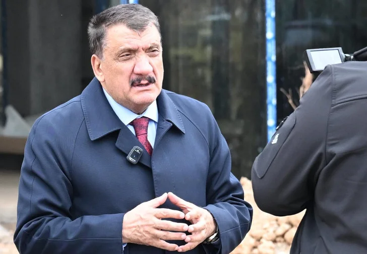 Başkan Gürkan, Mezarlıklar Dairesi Başkanlığı İdari Hizmet Binasını yerinde inceledi.