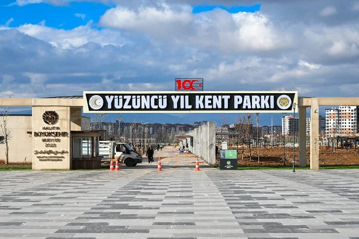 Malatya’ya nefes aldıracak 100.Yıl Kent Parkı’nın çalışmaları tamamlanmak üzere.