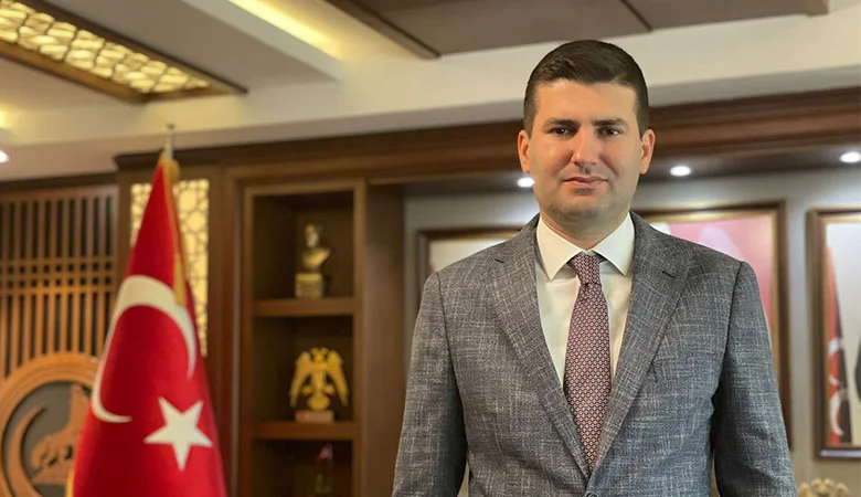 Ülkü Ocakları Genel Başkanı Ahmet Yiğit Yıldırım, “Türk Büyükleri Okuma Serisi”ni her yerde anlatmaya devam edeceğini açıkladı.