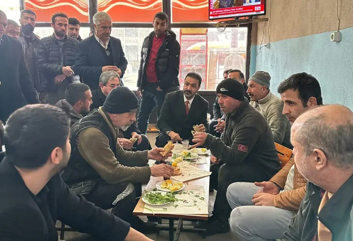 YRP Malatya Büyükşehir Belediye Başkan Adayı Bilal Yıldırım, “Biz bazılarının yaptığı gibi milletin malına mülküne değil, mutluluğuna ortak oluruz.