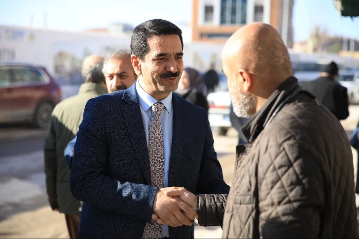 AK Parti Battalgazi Belediye Başkan Adayı Bayram Taşkın, yeni çarşı çalışmalarının 1 yıl içerisinde tamamlanacağını belirterek, “Hep birlikte başaracağız” dedi.