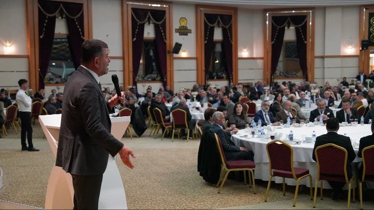 CHP Malatya Büyükşehir Belediye Başkan adayı Veli Ağbaba, “Herkese eşit hizmet vereceğim