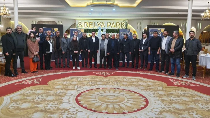 İYİ Parti Malatya İl Başkanlığı Ramazan ayı dolayısı ile vatandaş ve parti üyelerine iftar yemeği düzenledi.