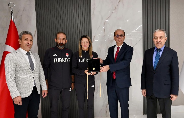Genç Sporcular, Hatice Akbaş’ı Örnek Almalı