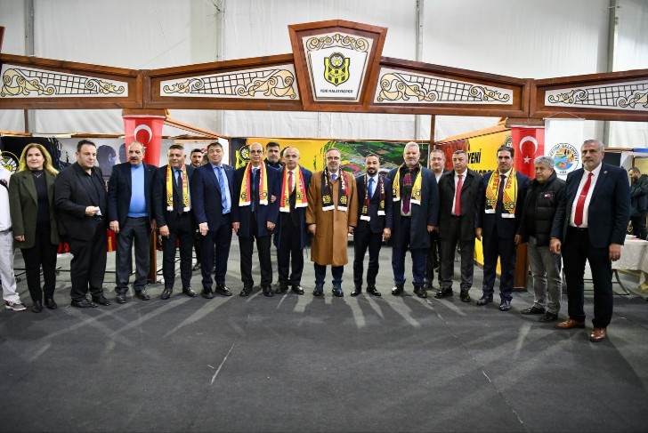 Yeşilyurt Belediye Başkanı Geçit, İstanbul’daki Malatya Tanıtım Günleri’nde Şehrini Tanıttı