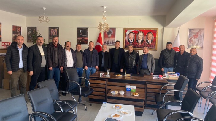 MHP Malatya Milletvekili Mehmet Fendoğlu, Hekimhan ve Kuluncak ilçesinde vatandaşlar ve partililerle bir araya geldi.