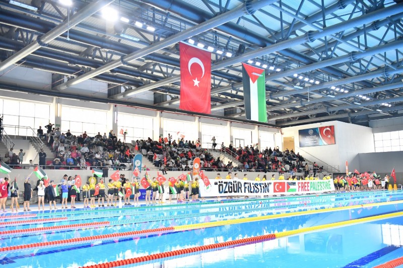 Gazze İçin Umuda Kulaç At: Yeşilyurt Belediyesi’nden Anlamlı Bir Dayanışma Etkinliği