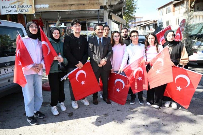 Battalgazi’de Cumhuriyet Coşkusu Bayraklarla Taçlandı!