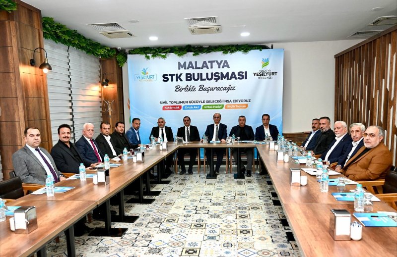 Yeşilyurt Belediyesi’nden Ekonomik Güç Birliği Toplantısı: “Birlikte Başaracağız” Projesi Kapsamında İş Dünyasıyla Stratejik Buluşma