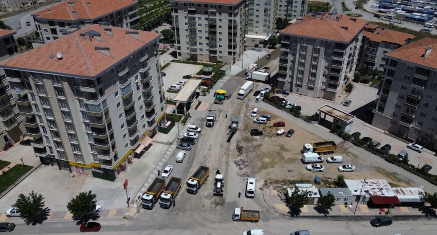 Battalgazi’de yol seferberliği: Mahalle mahalle asfalt çalışması